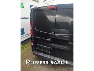Usados Puerta trasera furgoneta Renault Trafic (1FL/2FL/3FL/4FL) 1.6 dCi 95 Precio € 724,79 IVA incluido ofrecido por Pijffers B.V. Raalte