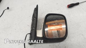 Used Wing mirror, right Volkswagen Caddy III (2KA,2KH,2CA,2CH) 1.9 TDI Price € 90,75 Inclusive VAT offered by Pijffers B.V. Raalte