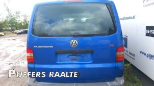 Usados Portón trasero Volkswagen Multivan T5 (7E/7HC/7HF/7HM) 2.5 TDi Precio € 907,50 IVA incluido ofrecido por Pijffers B.V. Raalte