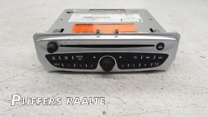 Gebrauchte Radio CD Spieler Renault Megane III Grandtour (KZ) 1.4 16V TCe 130 Preis € 121,00 Mit Mehrwertsteuer angeboten von Pijffers B.V. Raalte