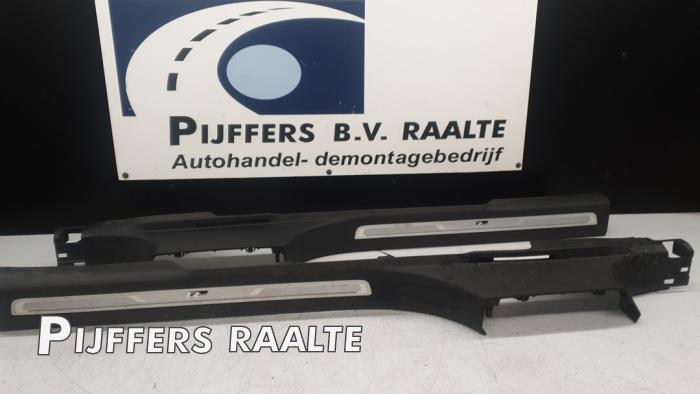 Begagnade Innerbelysning Volkswagen Tiguan (AD1) 2.0 TSI 16V 4Motion Pris € 54,45 Inklusive moms erbjuds av Pijffers B.V. Raalte