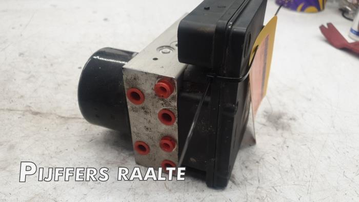 ABS pump Volkswagen Touareg 2.5 TDI R5 - 7L0614111HBEF BAC ATE