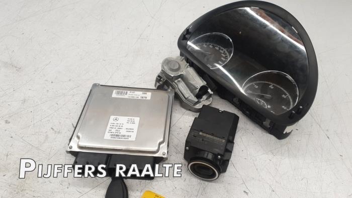 Used Ignition lock + computer Mercedes Vito (639.6) 2.2 110 CDI 16V Euro 5 Price € 450,00 Inclusive VAT offered by Pijffers B.V. Raalte