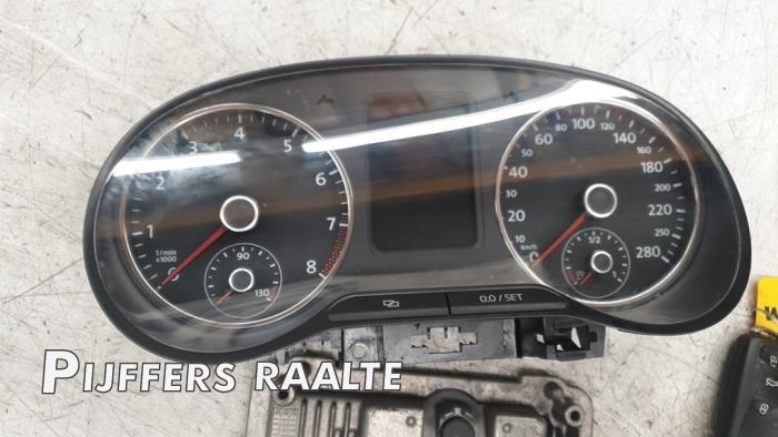 Engine management computer from a Volkswagen Polo V (6R) 1.4 GTI 16V 2012