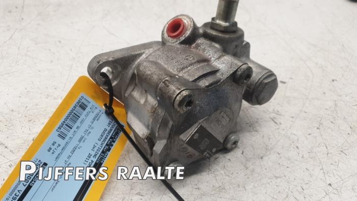 Usagé Pompe de direction Fiat Ducato (250) 3.0 D 160 Multijet Power Prix € 60,50 Prix TTC proposé par Pijffers B.V. Raalte