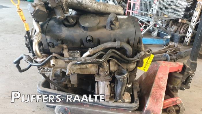 Engine Volkswagen Transporter T5 2.5 TDi PF - XXXXXX BNZ