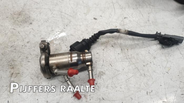 Usados Inyector Adblue Fiat Ducato (250) 2.2 D 140 Multijet 3 Precio € 90,75 IVA incluido ofrecido por Pijffers B.V. Raalte