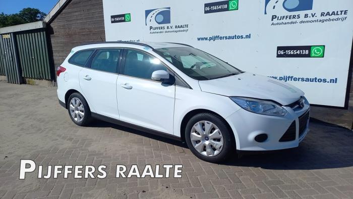 Używane Reflektor prawy Ford Focus 3 Wagon 1.0 Ti-VCT EcoBoost 12V 100 Cena € 121,00 Z VAT oferowane przez Pijffers B.V. Raalte