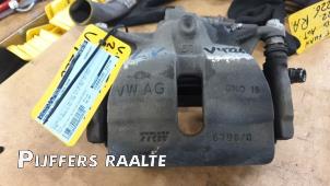 Used Front brake calliper, left Volkswagen Tiguan (AD1) 2.0 TDI 16V BlueMotion Technology SCR Price € 60,50 Inclusive VAT offered by Pijffers B.V. Raalte