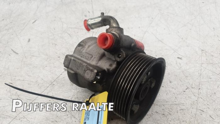 Usagé Pompe direction assistée Iveco New Daily IV 35C13V, C13V/P, S13V, S13V/P Prix € 30,25 Prix TTC proposé par Pijffers B.V. Raalte