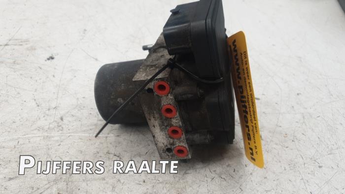 Usagé Bloc ABS Volkswagen Crafter 2.0 TDI 16V Prix € 121,00 Prix TTC proposé par Pijffers B.V. Raalte