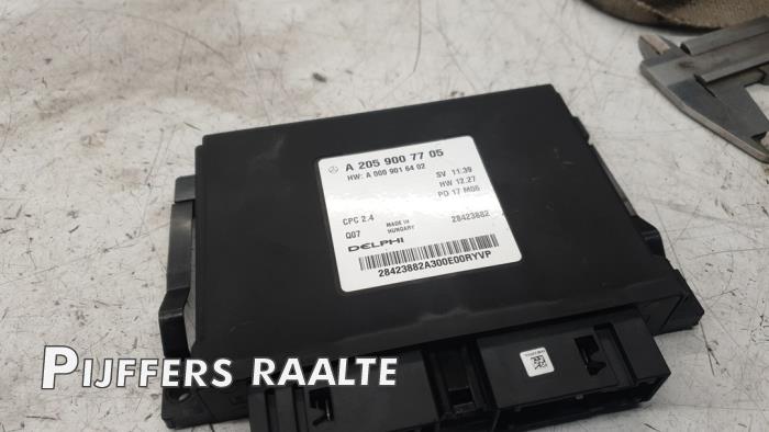 Used Automatic gearbox computer Mercedes C Estate AMG (S205) C-43 AMG 3.0 V6 24V Turbo 4-Matic Price € 24,20 Inclusive VAT offered by Pijffers B.V. Raalte