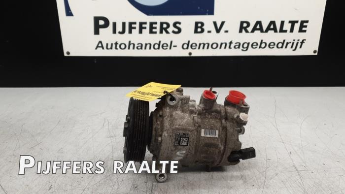 Usagé Pompe clim Volkswagen Golf VII (AUA) 1.2 TSI 16V Prix € 60,50 Prix TTC proposé par Pijffers B.V. Raalte