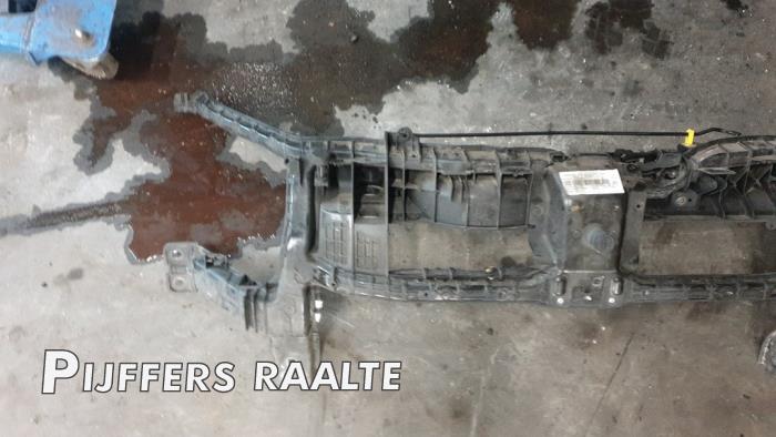 Używane Panel przedni Ford Transit 2.0 TDCi 16V Eco Blue 130 RWD Cena € 181,50 Z VAT oferowane przez Pijffers B.V. Raalte