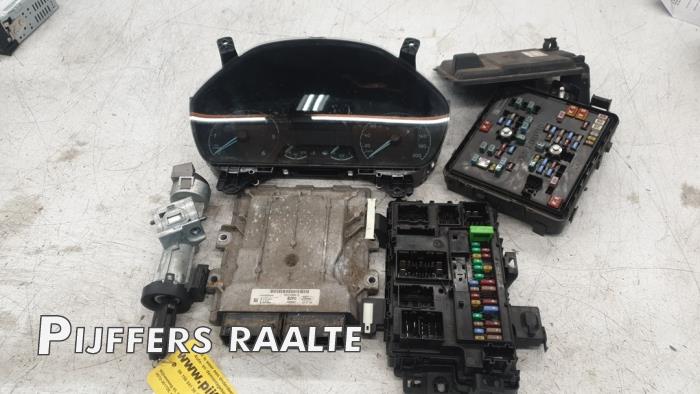 Used Ignition lock + computer Ford Transit 2.0 TDCi 16V Eco Blue 130 RWD Price € 544,50 Inclusive VAT offered by Pijffers B.V. Raalte
