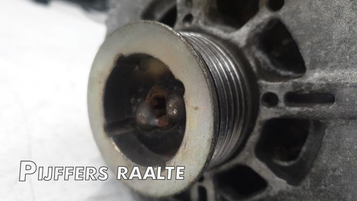 Dynamo d'un Opel Vivaro 2.0 Diesel 145 2023