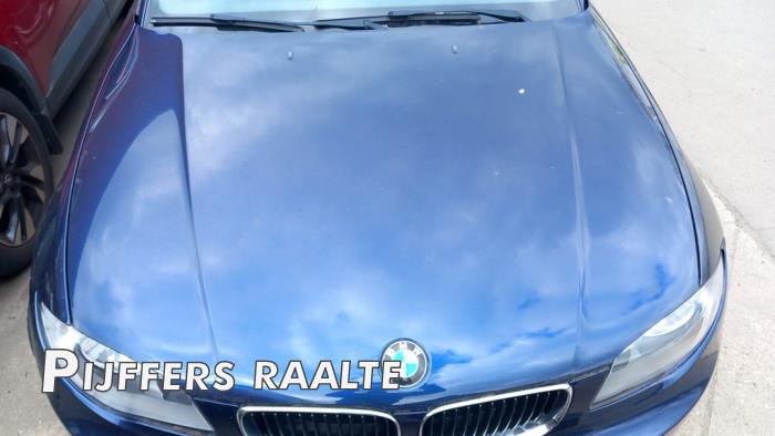 Używane Maska BMW 1 serie (E88) 118i 16V Cena € 151,25 Z VAT oferowane przez Pijffers B.V. Raalte