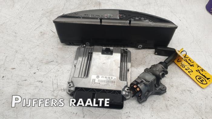 Used Ignition lock + computer Volkswagen Transporter T5 2.5 TDi Price € 361,79 Inclusive VAT offered by Pijffers B.V. Raalte