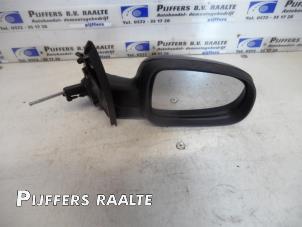 Used Wing mirror, right Opel Corsa C (F08/68) 1.2 16V Twin Port Price € 35,00 Margin scheme offered by Pijffers B.V. Raalte