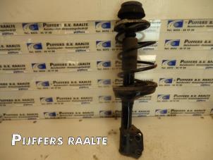 Used Front shock absorber rod, left Renault Clio II (BB/CB) 1.2 16V Price € 45,00 Margin scheme offered by Pijffers B.V. Raalte