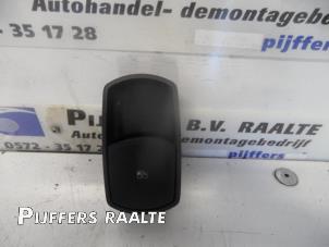 Used Electric window switch Opel Corsa D 1.0 Price € 20,00 Margin scheme offered by Pijffers B.V. Raalte