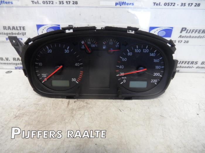 Odometer KM from a Volkswagen Transporter T4 2.4 D 2001