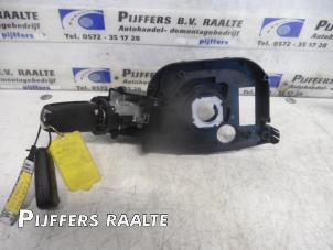 Used Ignition lock + computer Opel Vectra C 1.8 16V Price € 50,00 Margin scheme offered by Pijffers B.V. Raalte