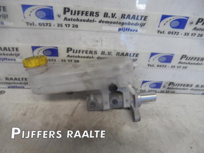 Used Master cylinder Fiat Ducato (250) Price € 50,00 Margin scheme offered by Pijffers B.V. Raalte