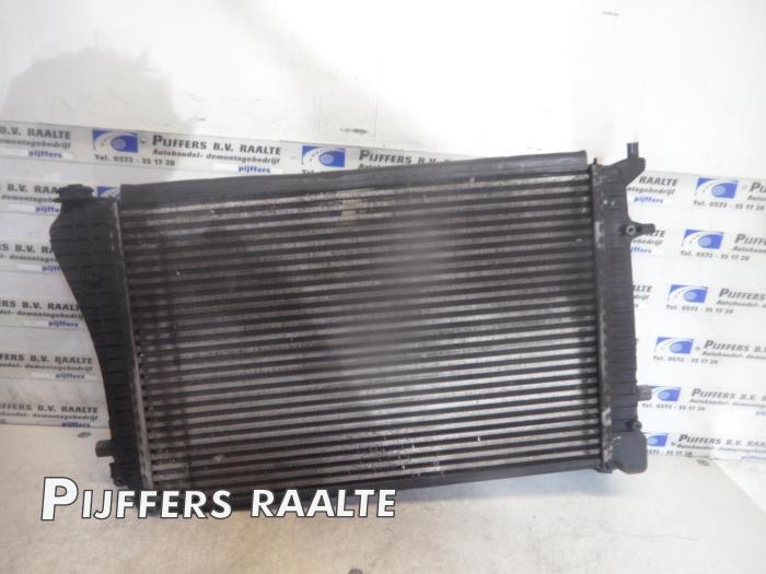 Usados Intercooler Volkswagen Touran (1T1/T2) 1.9 TDI 105 Euro 3 Precio € 20,00 Norma de margen ofrecido por Pijffers B.V. Raalte