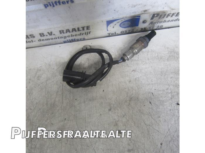 Usagé Sonde lambda Volkswagen Caddy III (2KA,2KH,2CA,2CH) 1.6 TDI 16V Prix € 12,50 Règlement à la marge proposé par Pijffers B.V. Raalte