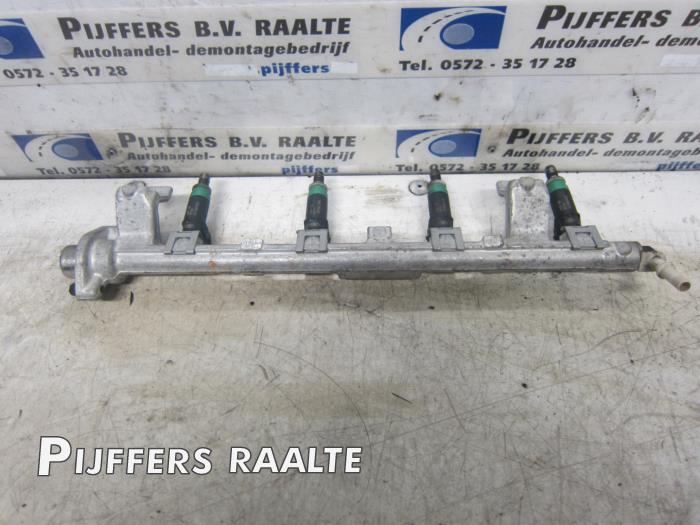 Usagé Système d'injection Ford Focus 2 1.6 16V Prix € 50,00 Règlement à la marge proposé par Pijffers B.V. Raalte