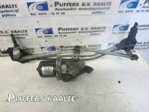 Used Wiper motor + mechanism Renault Megane III Coupe (DZ) 2.0 16V RS Turbo Price € 50,00 Margin scheme offered by Pijffers B.V. Raalte