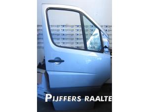 Used Front door 4-door, right Volkswagen Crafter 2.5 TDI 30/32/35 Price € 150,00 Margin scheme offered by Pijffers B.V. Raalte