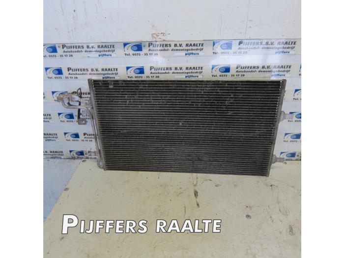 Air conditioning radiator from a Volvo V50 (MW) 1.6 D 16V 2007