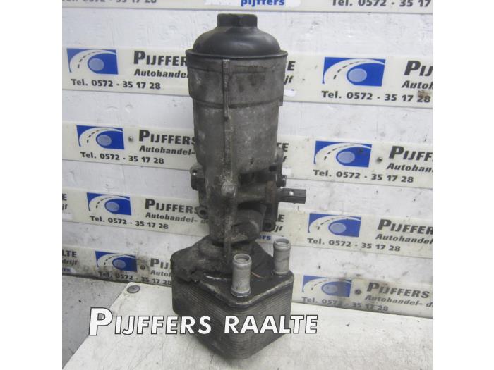 Gebrauchte Ölfiltergehäuse Volkswagen Passat CC (357) 2.0 TDI 16V 140 Preis € 75,00 Margenregelung angeboten von Pijffers B.V. Raalte