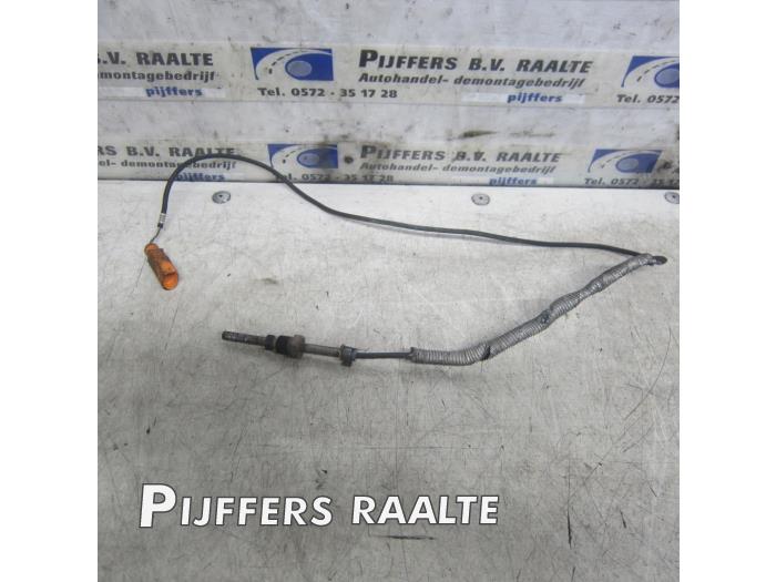 Usagé Sensor température d’échappement Volkswagen Touran (1T1/T2) 1.9 TDI 105 Euro 3 Prix € 30,00 Règlement à la marge proposé par Pijffers B.V. Raalte