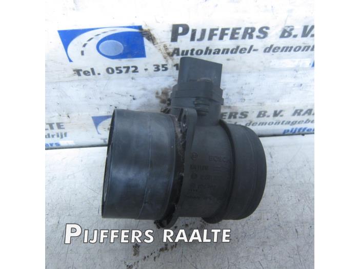 Gebrauchte Luftmassenmesser Volkswagen Transporter T5 2.5 TDi Preis € 35,00 Margenregelung angeboten von Pijffers B.V. Raalte