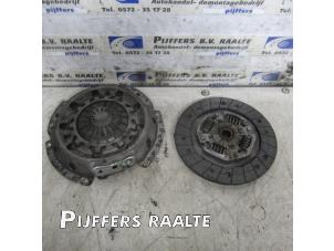 Used Clutch kit (complete) BMW Mini One/Cooper (R50) 1.6 16V One Price € 50,00 Margin scheme offered by Pijffers B.V. Raalte