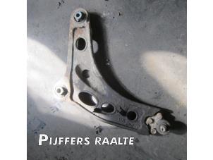 Used Front wishbone, left Opel Vivaro 2.0 CDTI Price € 45,00 Margin scheme offered by Pijffers B.V. Raalte