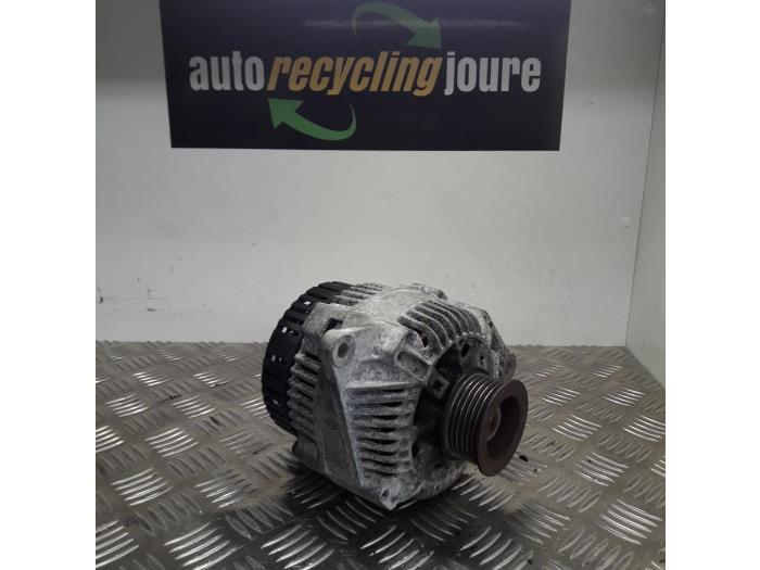Usagé Dynamo Volvo V40 (VW) 1.9 D Prix € 15,00 Règlement à la marge proposé par Autorecycling Joure B.V.
