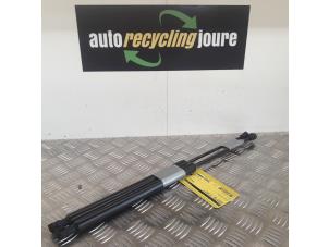 Used Set of gas struts for boot Peugeot 308 (L3/L8/LB/LH/LP) 1.6 BlueHDi 120 Price € 29,99 Margin scheme offered by Autorecycling Joure B.V.