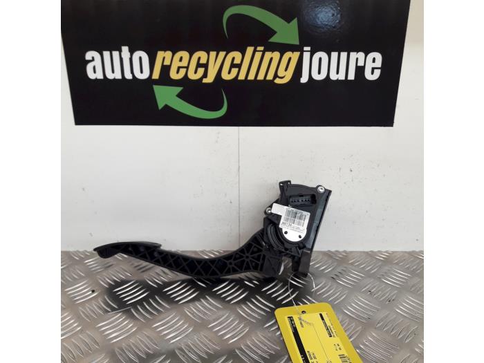 Gebrauchte Gaspedalposition Sensor Peugeot 308 (L3/L8/LB/LH/LP) 1.6 BlueHDi 120 Preis € 35,00 Margenregelung angeboten von Autorecycling Joure B.V.