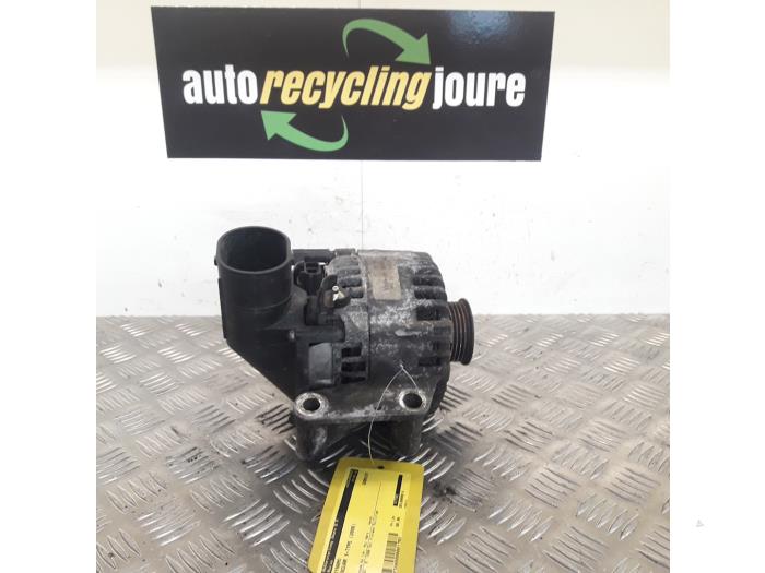 Usagé Dynamo Jaguar X-type Estate 2.0 D 16V Prix € 15,00 Règlement à la marge proposé par Autorecycling Joure B.V.