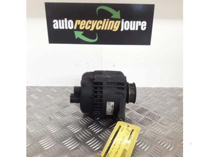 Begagnade Dynamo Fiat Stilo (192A/B) 2.4 20V Abarth 3-Drs. Pris € 15,00 Marginaltabell erbjuds av Autorecycling Joure B.V.