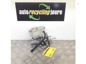 Used Master cylinder Seat Leon (1P1) 1.9 TDI 105 Price € 35,00 Margin scheme offered by Autorecycling Joure B.V.