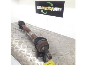 Used Front drive shaft, right Peugeot 207/207+ (WA/WC/WM) 1.6 16V VTRi Price € 20,00 Margin scheme offered by Autorecycling Joure B.V.