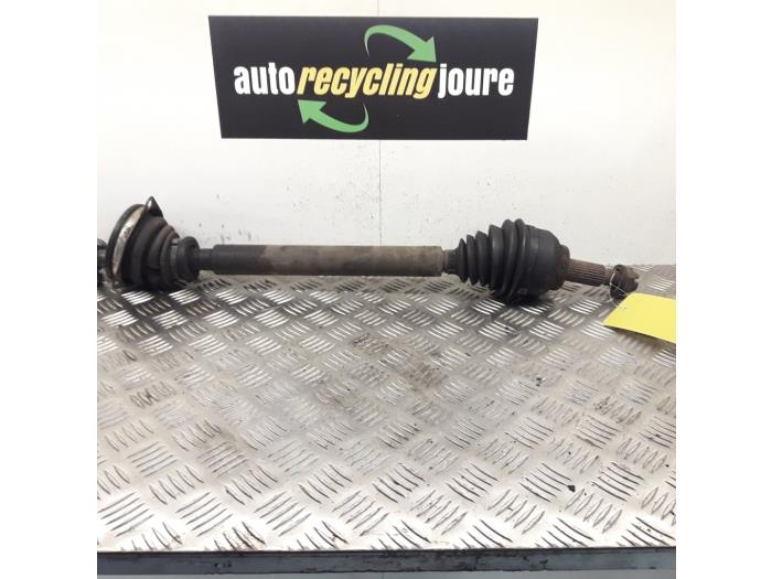Gebrauchte Antriebswelle links vorne Renault Laguna II Grandtour (KG) 2.0 16V IDE Preis € 24,99 Margenregelung angeboten von Autorecycling Joure B.V.