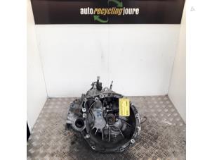 Gebrauchte Getriebe Renault Scénic II (JM) 2.0 16V Preis € 125,00 Margenregelung angeboten von Autorecycling Joure B.V.