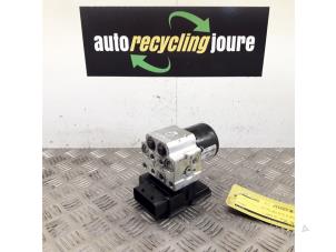 Used ABS pump Opel Vectra C GTS 1.8 16V Price € 24,00 Margin scheme offered by Autorecycling Joure B.V.