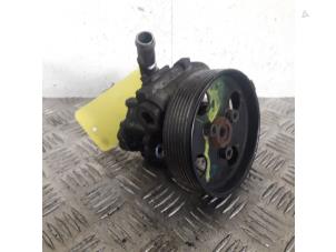 Pompe de direction d'un Volkswagen Sharan (7M8/M9/M6) 2.8 VR6 Syncro 1998